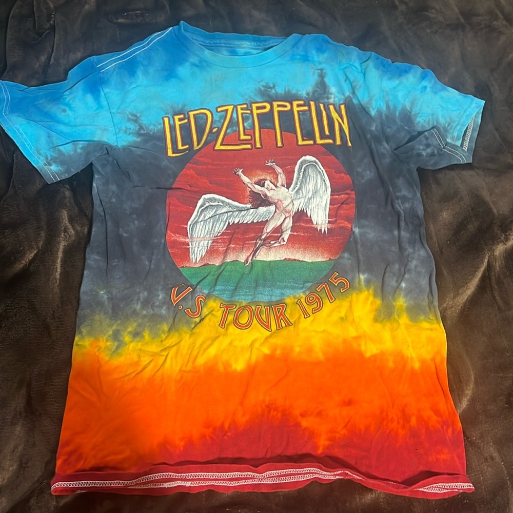 Led Zeppelin t-shirt